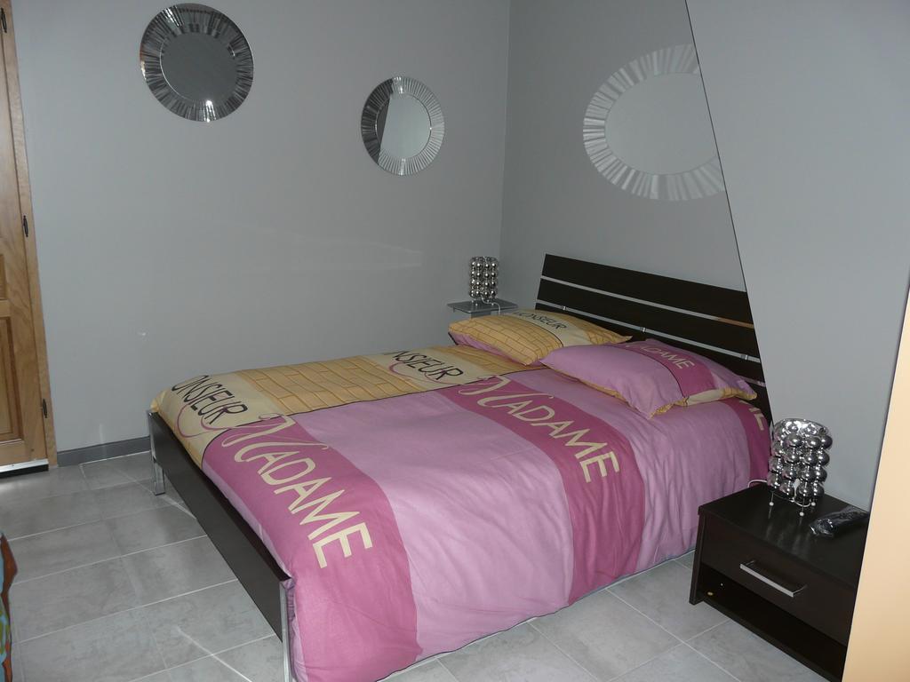 Bed and Breakfast La Bergerie Suèvres Zimmer foto
